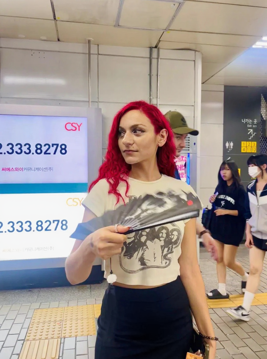 girlredhair.png